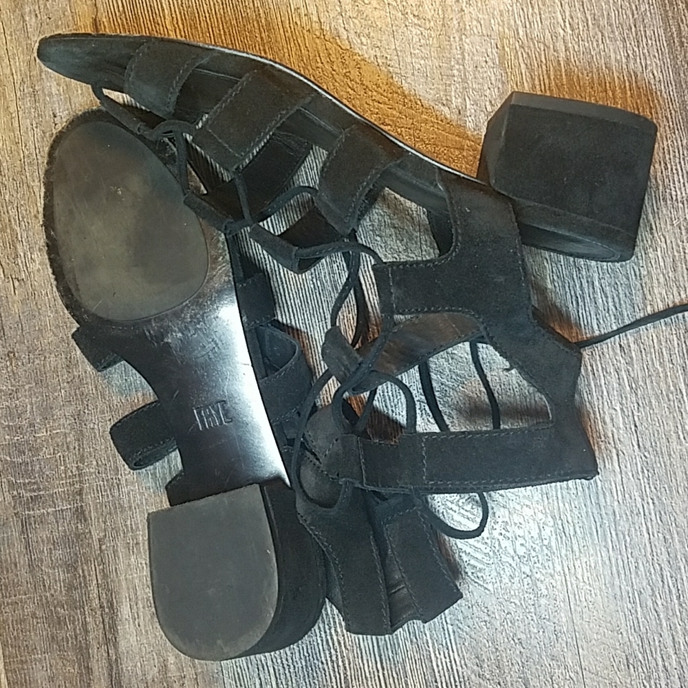 FRYE  Size 10 Gladiator Sandal Black Leather Lace up Short heel - Picture 12 of 16